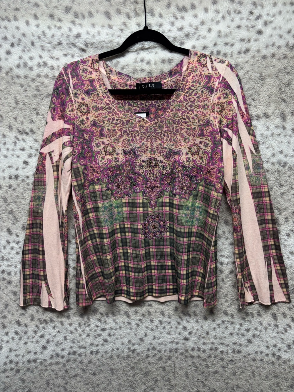 Y2K B.L.E.U. BELL SLEEVE (RARE FIND)